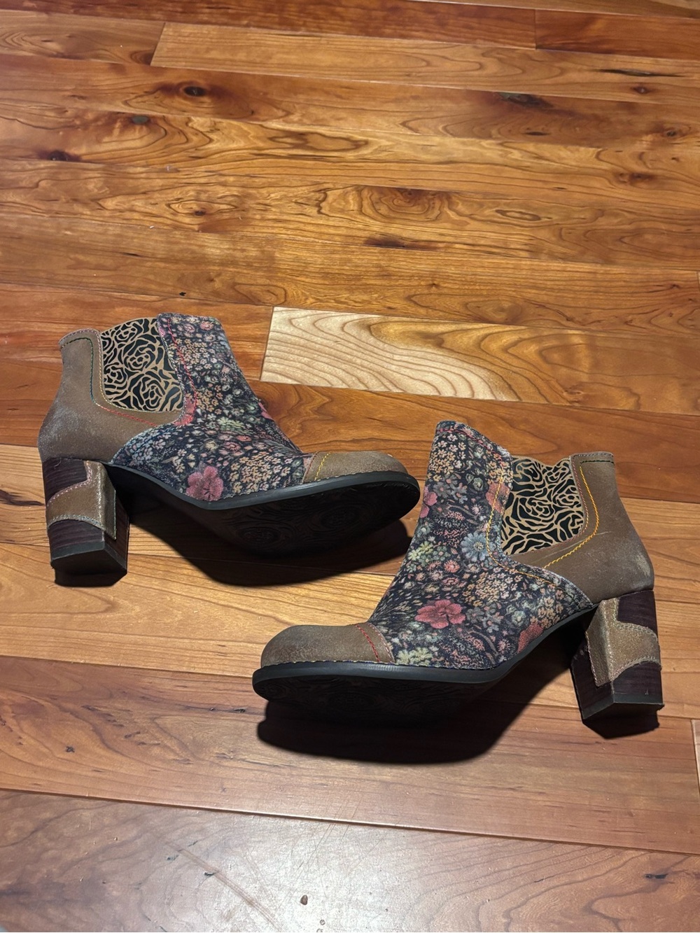 Melvina Floral Leather Ankle Booties - Brown Multi Size 39 (8.5 US Women’s) - Picture 3 of 6